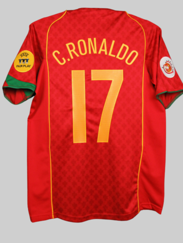 Portugal 2004 | Ronaldo 7 | Home Retro Shirt
