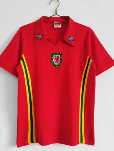 Wales 1976 - 1977 | Retro Home Shirt