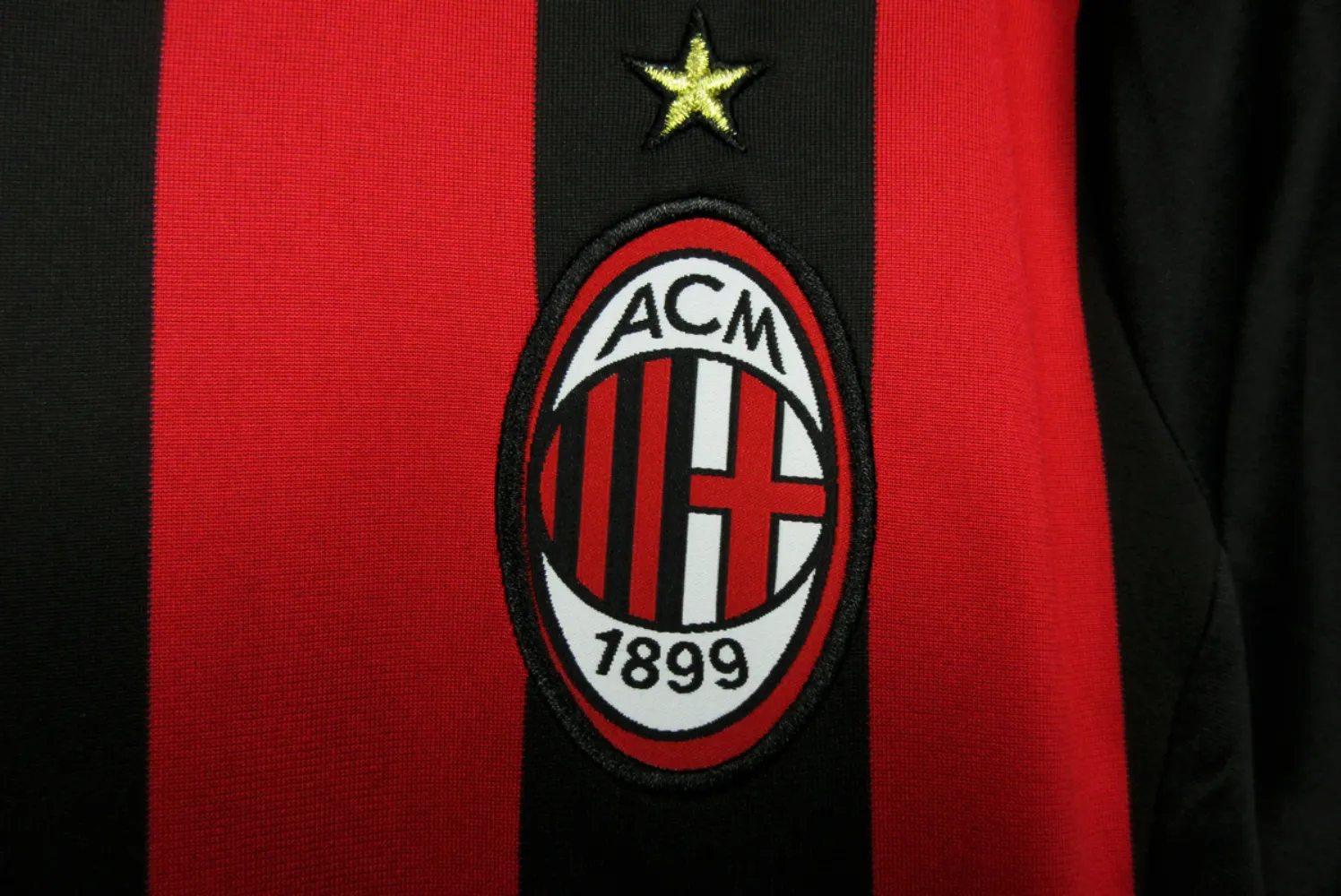 Retro AC Milan Jersey 2009/10 RONALDINHO # 80 Soccer Home Jersey