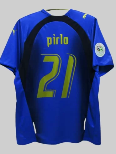Italy 2006 'Pirlo 21' Retro Shirt